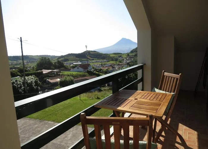 Quinta Do Avo Brum Flamengos (Faial)